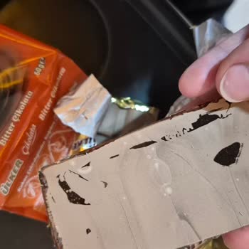 Bozulmuş Ülker Bitter Çikolata, Çocuğum Ağladı Ve İade Talebi