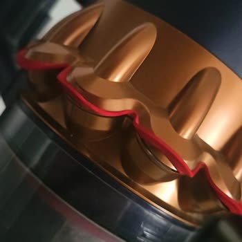 Bakır Dyson Süpürge Parça Sorunu Ve Mor Değişim Teklifi Karşısında 15 Gün Mağduriyet