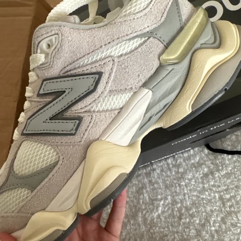 Ayakkabının Orijinallik Ve Renk Uyuşmazlığı Satıcı Yanıt Vermemesi Nedeniyle İade Talebi