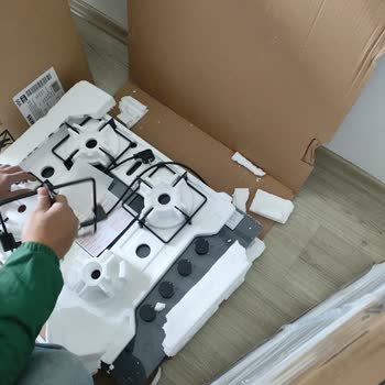 Kırık Kargo Paketi Ve Siemens'in Teslimat Sorunu