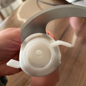 Braun Paslanmaz Bir Ürünün Paslanması Durumunda Yardımcı Olunmuyor