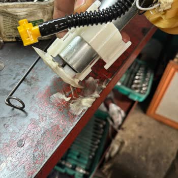 Shell Mazotu Dondu, Araç Yolda Kaldı Ve 2.500 TL Masraf