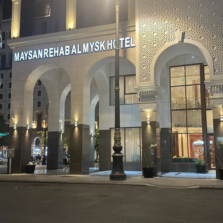 Diyanet İşleri Başkanlığı Otel Önünde Yetkili Personel Yokluğu Ve Temel İhtiyaçların Karşılanamaması