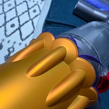 Dyson V12 Detect Slim Süpürgede Sürekli Parça Arızaları Ve Yüksek Maliyet