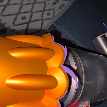 Dyson V12 Detect Slim Süpürgede Sürekli Parça Arızaları Ve Yüksek Maliyet