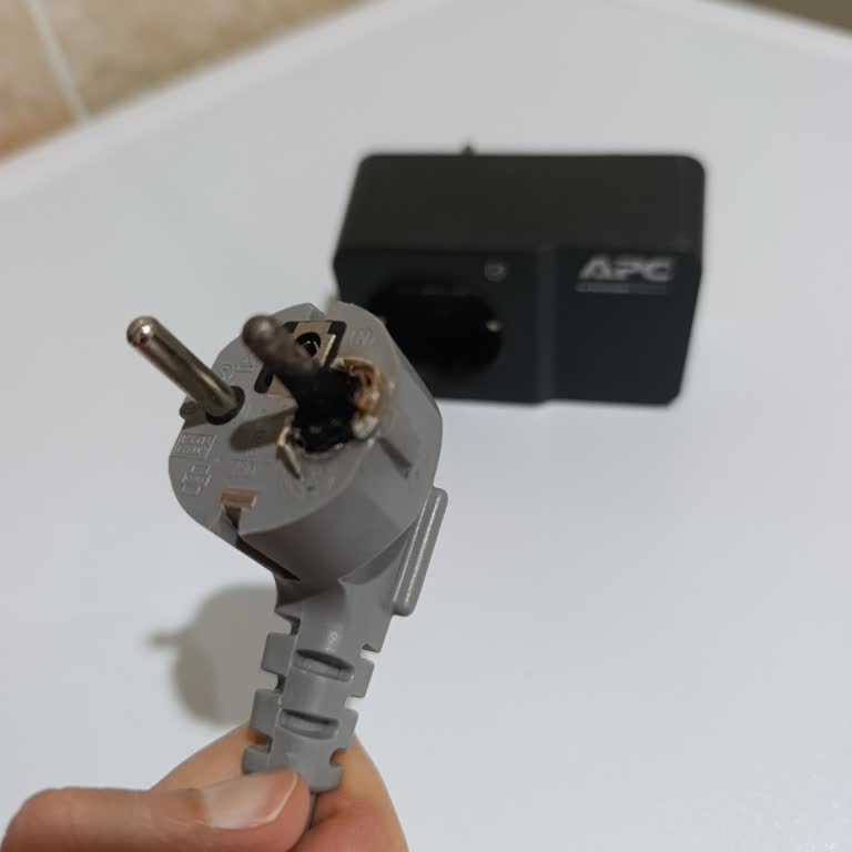 Beko D90 HP Kurutma Makinesinin Fişi Yanması Ve Aileyi Bekleten Uzun Süre