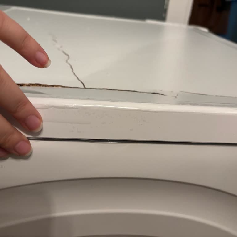 Hasarlı Çamaşır Makinesi Teslim Edildi, İade Süreci Uzadı