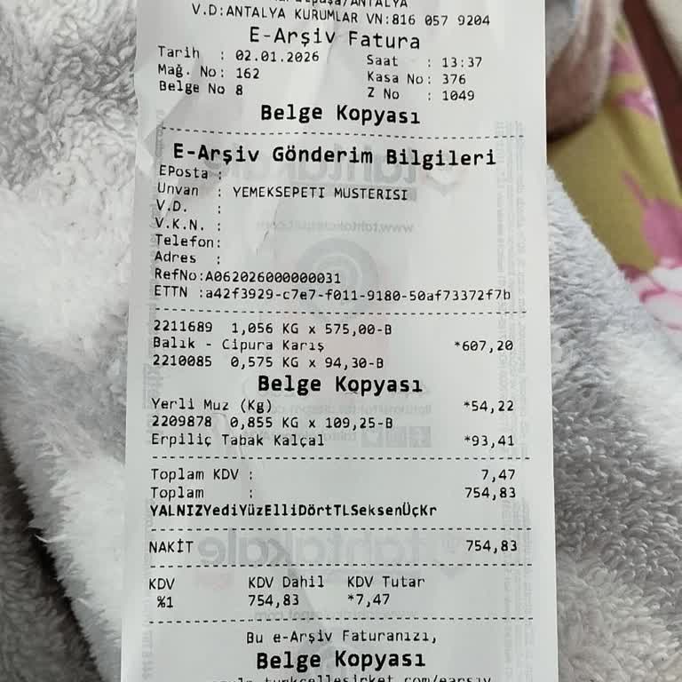 Siparişte Kelebek Tavuk Gelmedi, Muz Eksik Ve Kartımdan 300 TL Fazla Çekildi, İade Bekliyorum
