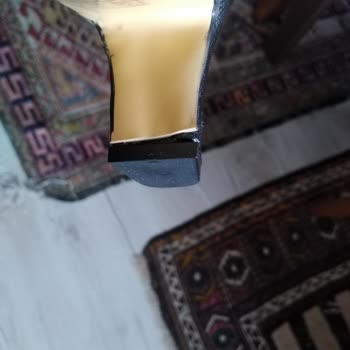 Elle Ayakkabı’da Defolu Botlar ve Kırık Kutulara Karşı 18 Bin TL’lik Tam İade Talebi