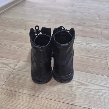 Derimod Botlarının Astarı Erken Sökülüyor Ve İade Talebim Reddedildi