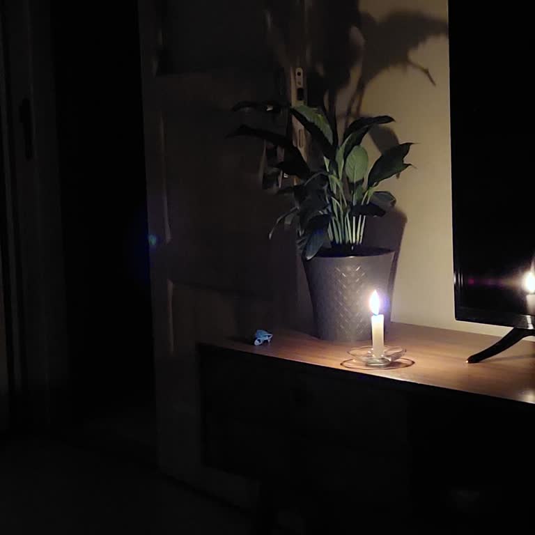 Günlük Uzun Süren Elektrik Kesintileri Mahallede Kalıcı Çözüm Talebi