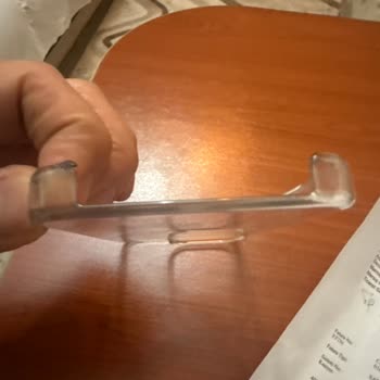 Şeffaf İPhone 16 Pro Kılıf Deformasyonu, Garanti Kapsamı Dışında Değişim Talebi