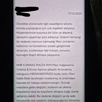 Kısa Sürede Yırtılan Kot Pantolon İçin Ücretsiz Değişim Talebi