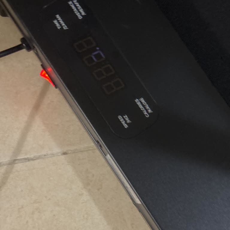 Cosfer Katlanabilir Koşu Bandı Arızalı Ve Firma İletişimsız Ücret İadesi Talebi