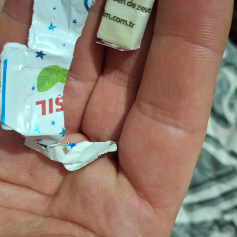 Sarımsı, Yağlı Ve Lezzetsiz Falım Karbonat Sakızı