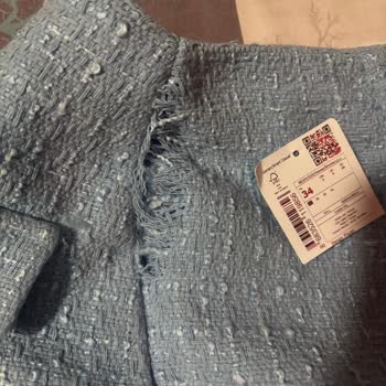 DeFacto'dan Gelen Yırtık Etek İçin Değişim Talebi