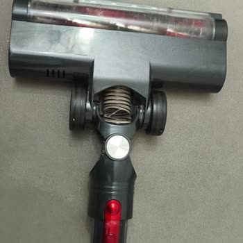 Onvo Dikey Şarjlı Süpürgede Hortum Yırtılması Ve Kısa Şarj Süresi Garanti Kapsamında Çözülmeli