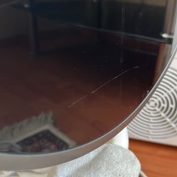 Arçelik Kurutma Makinesinde Sürekli Ses Sorunu, Çizik Kapak Ve Geciken Servis