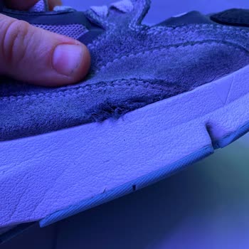 Kısa Sürede Süet Ayakkabıda Açılma Ve Yırtılma: Kalite Hayal Kırıklığı