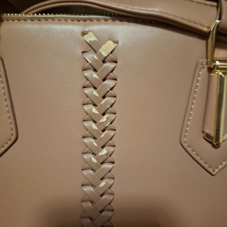 Derimod Çantasının Örgü Kısmı Hızla Soyuldu Ve Ücretsiz Onarım Talep Ediyorum