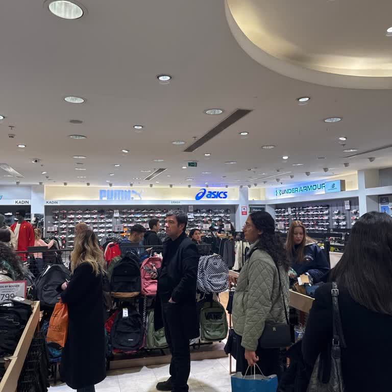 Boyner Ankamall Mağazasında Kasa Sistemleri Yavaş Çalışıyor