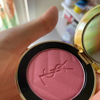 Yves Saint Laurent, bolsa de regalo vacía, solicito solución