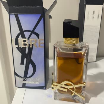 Perfume Yves Saint Laurent libre dañado y con menor volumen