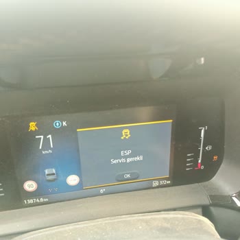 Yeni Ford Tourneo Courier’da Tekrarlayan ESP Uyarısı Ve Cevapsız Müşteri Hizmeti