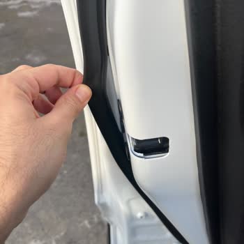 Nissan Kapı Fitillerindeki Açılma Garantili Değişim Ve Yanlış Servis Kayıtları Düzeltme Talebi!