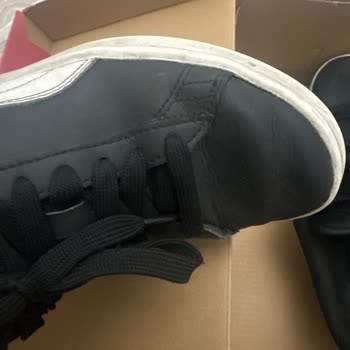 Defolu Puma Smash Ayakkabısının Mağazada İade Reddi