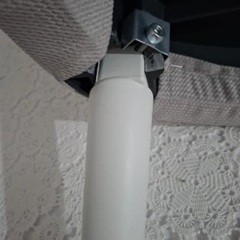 Kırık Sandalyeler İçin Garanti Kapsamında Değişim Talebi