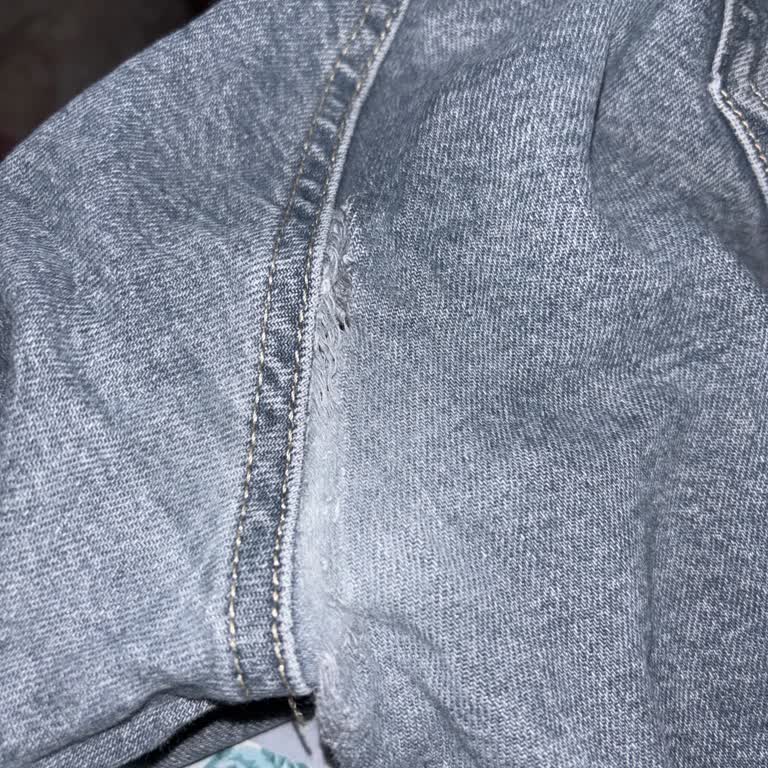 Koton Pantolonunun Dikiş Atması Ve Kumaş Esnemesi İçin Hızlı Çözüm Talebi