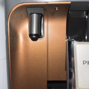 Philips LatteGo Süt Kaynatma Bölgesindeki Renk Solması Garantide Değil