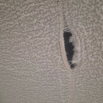 Ayıplı Koltuk Kılıfı 23 Gün İçinde Tüylenme Ve Dikiş Sorunu Satıcıdan Cevap Yok