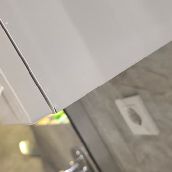 Creavit Banyo Dolabında Su Sızıntısı Ve LED Işığı Çalışmıyor