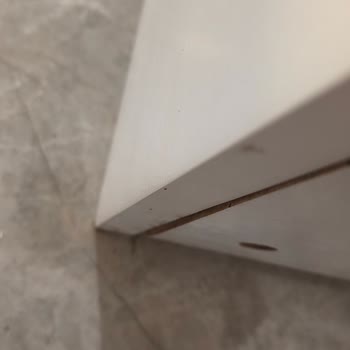 Creavit Banyo Dolabında Su Sızıntısı Ve LED Işığı Çalışmıyor