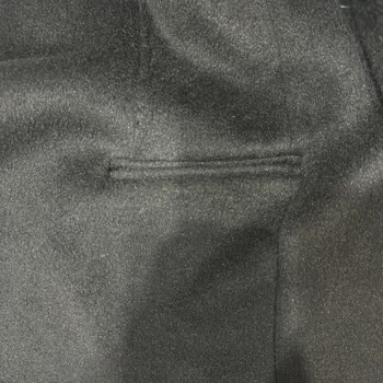 Kumaş Kalitesi Düşük Siyah Ceket Ve Müşteri Hizmetleri Yanıtsızlığı