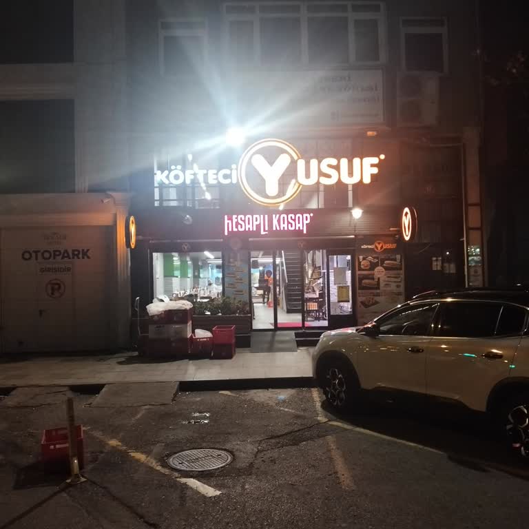 Köfteci Yusuf Kadıköy Rıhtım Şubesinde Otoparkta Ayrımcılık Ve Haksız Muamele