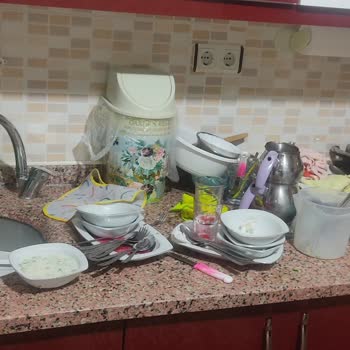 Garanti Altındaki Vestel Bulaşık Makinesi Sürekli Paslanma Ve Elektrik Arızasıyla Kullanılamaz