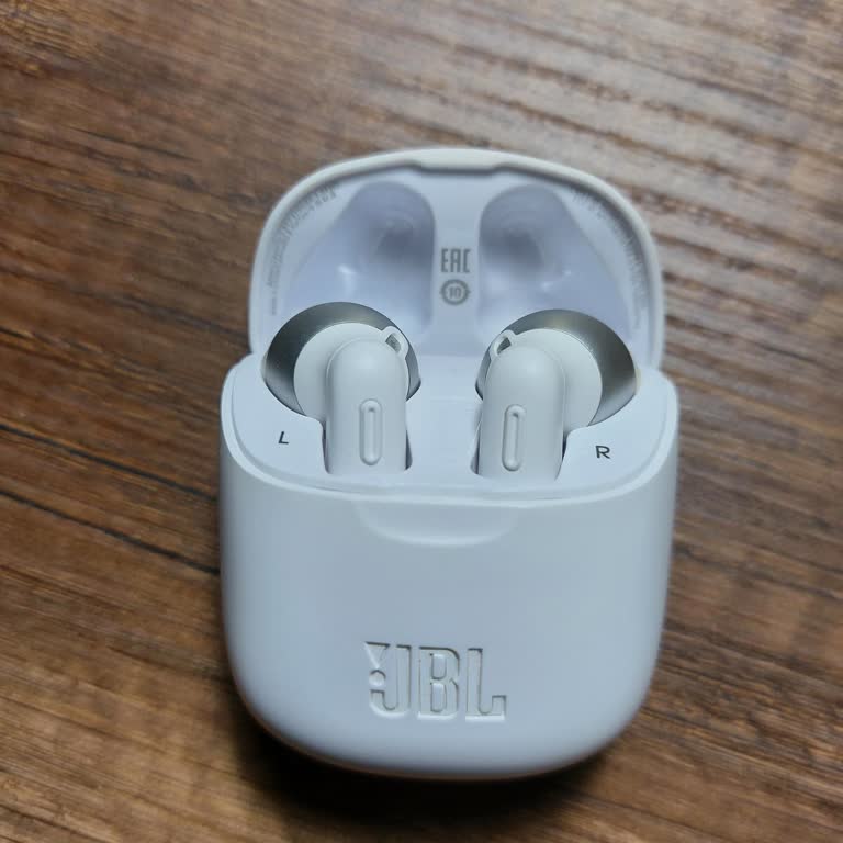 JBL Tune 225tws Sol Kulaklık Şarj Sorunu Hızla Bitiyor