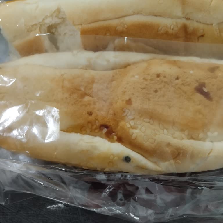 Zırhlı Toptan Market'te Küflü Ekmek Satışı!