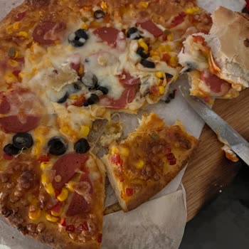 Superfresh Pizza King Ürününde Taş Çıktı Ve Kötü Koku!