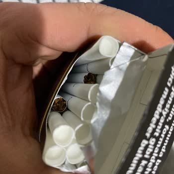 Camel Slender Blue Paketi İçinde Kopuk Sigara Üretim Hatası