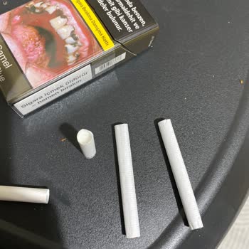 Camel Slender Blue Paketi İçinde Kopuk Sigara Üretim Hatası