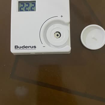Buderus RT20RF Termostat Düğmesi Normal Kullanımda Kırıldı Ve Garanti Kapsamı Reddedildi