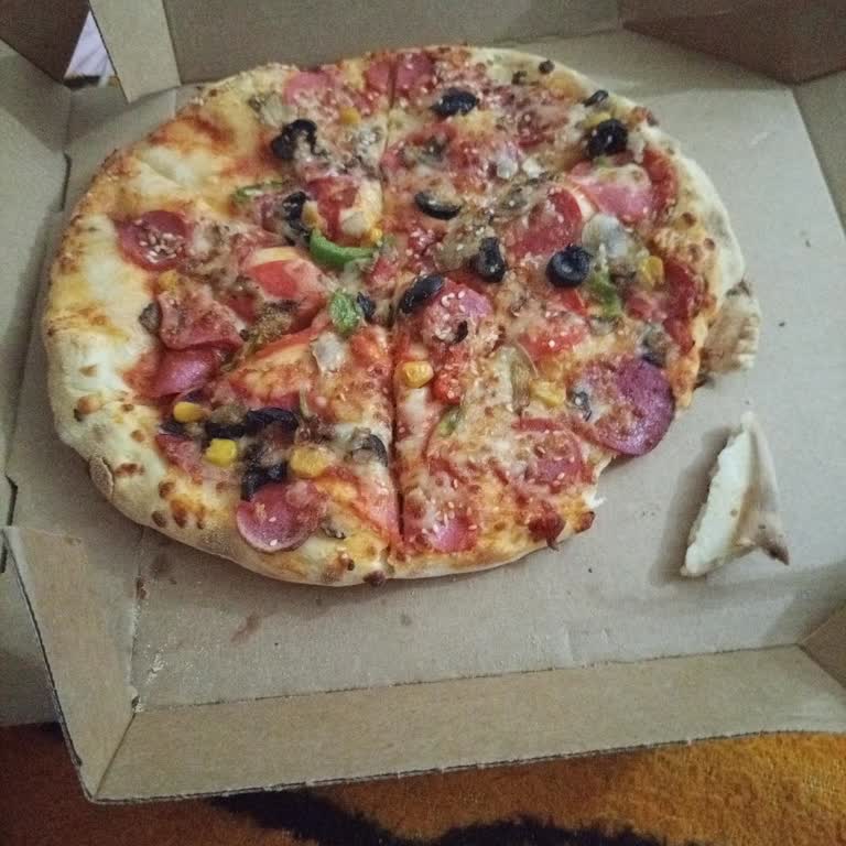 Dağınık Ve Eksik Malzemeli Pizza İçin İade Talebi
