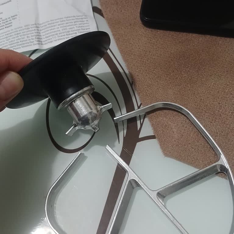 Sinbo Hamur Yoğurma Makinesinin Karıştırma Aparatı Kırıldı, Yedek Parça Temini Sağlanamadı