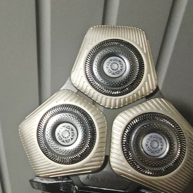 Vatan Bilgisayar Philips Prestige Şarjlı Tıraş Makinesinin Bıçakları Keskinliğini Kaybetti