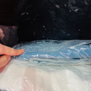 Çamaşır Suyuyla Kirlenmiş Paket Ve 4890 TL İade Sorunu