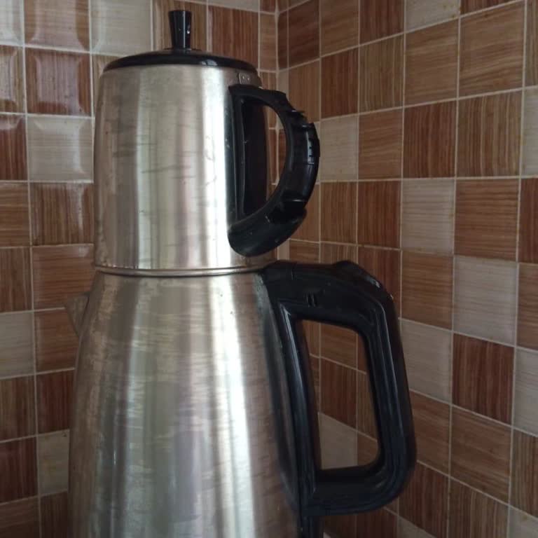 Kısa Sürede Kırılan Çaydanlık Kulpu İçin Ücretsiz Değişim Talebi